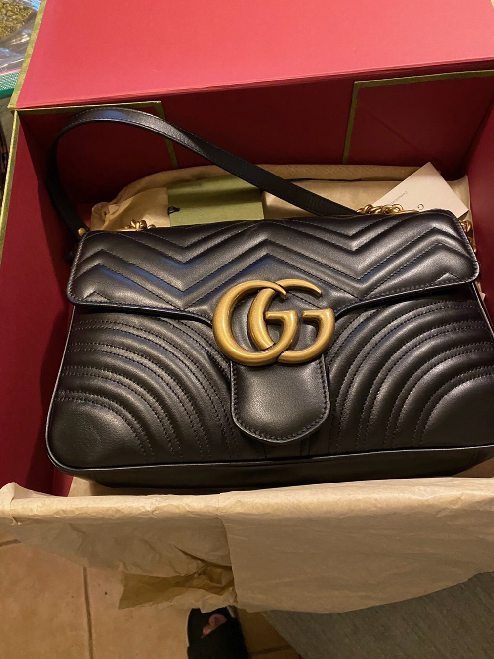 Gucci Marmont 2 Lion Trap Handbag. Like new